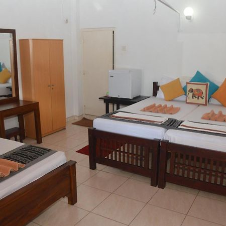 Отель Weligama Bay View Экстерьер фото